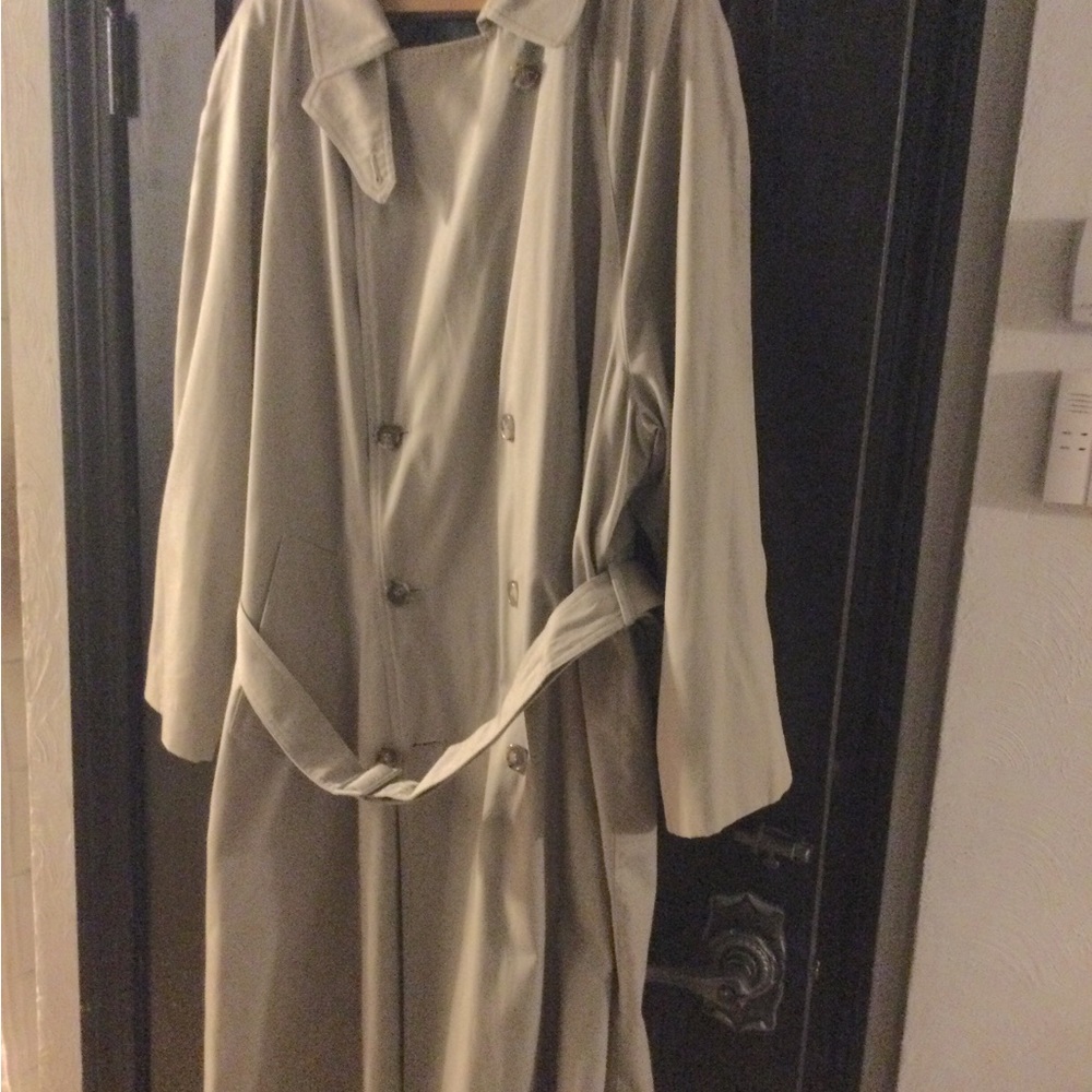 Save today. Men’s Authentic London Fog Trench Coat, size 46, Make an offer.